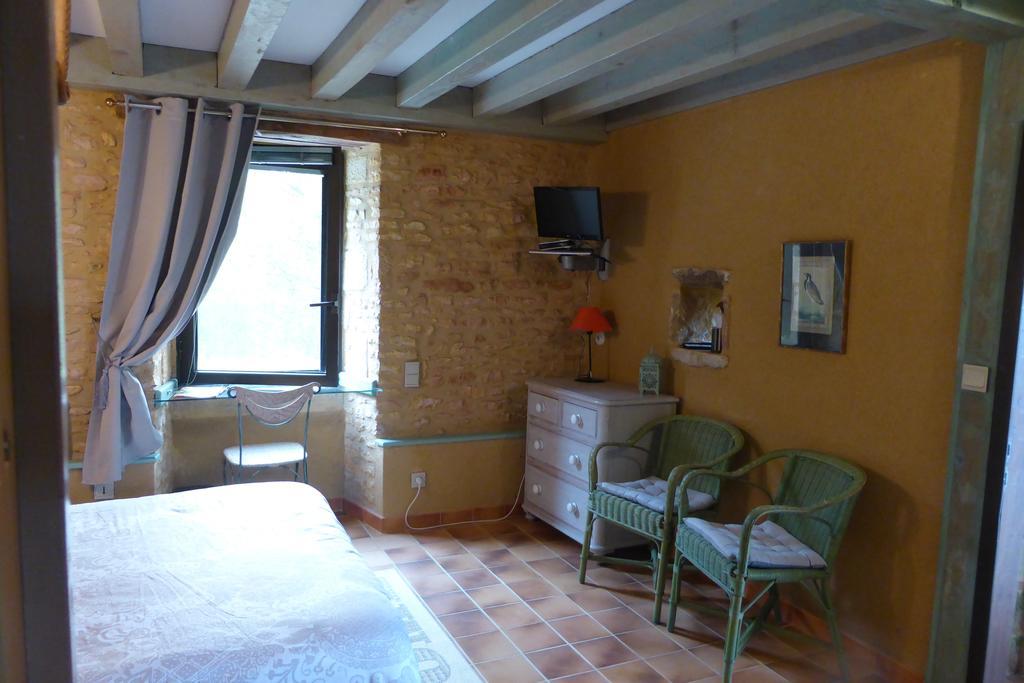 Maison d'hôtes Studio De Charme Abelia à Saint-Crépin-et-Carlucet Extérieur photo